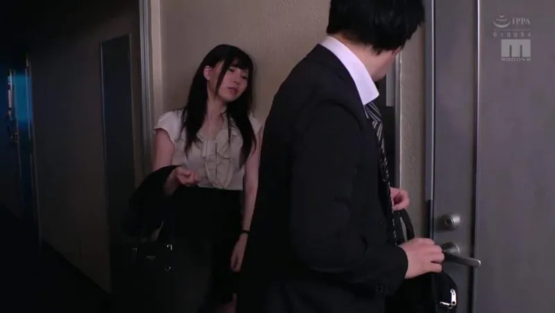 Vợ yêu nhà đối diện nhận nhầm tôi là ông chồng trong một hôm say xỉn