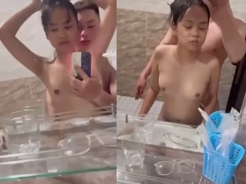 Nhỏ nhắn em cùng anh yêu đụ trước gương quay kỉ niệm